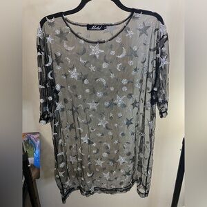 . Motel Sheer Star & crescent 3/4 sleeve blouse